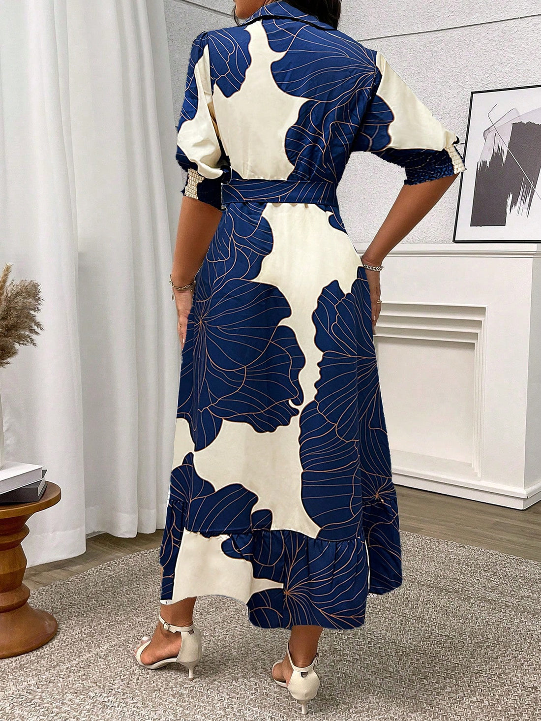 Unleash your playful side with our Elegant Floral Print Tie Waist Summer Maxi Dress! This Casual Chic Outfit features a unique print and a flattering tie waist, making it the perfect addition to your summer wardrobe. Stay stylish and comfortable with this fun and versatile dress, perfect for any occasion.