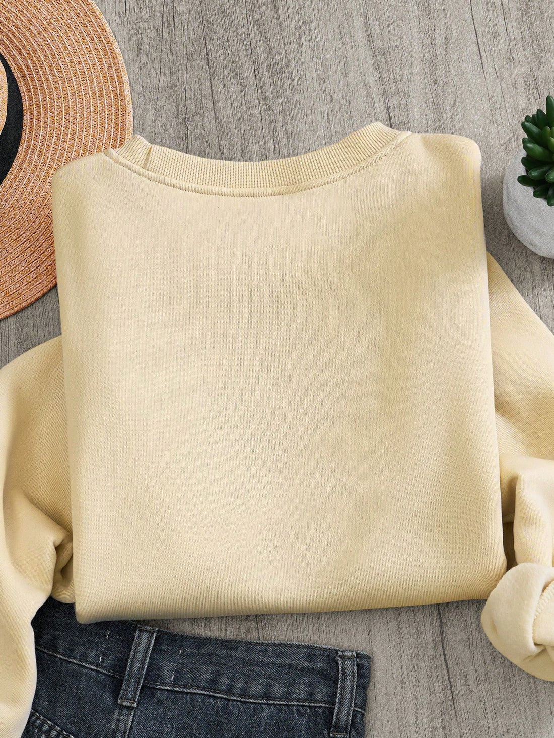 Stay stylish and comfortable with our Chic & Cozy vintage camouflage sweatshirt! This plus size top features a fun and unique duck print, perfect for adding a touch of quirkiness to any outfit. Made with soft, cozy material, this sweatshirt is perfect for staying warm and stylish in any weather.