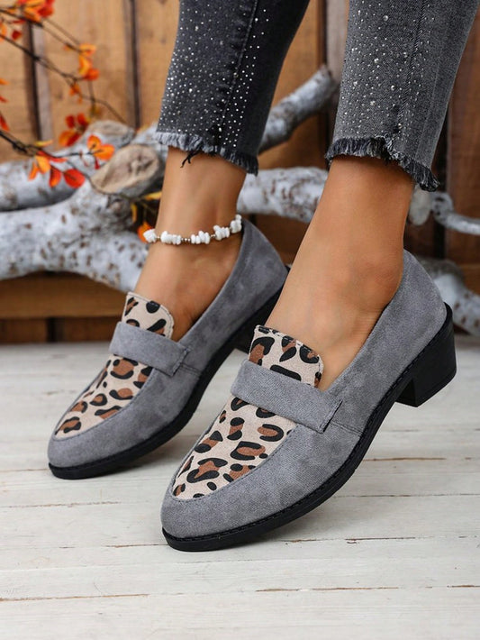 Leopard Print Plus-Size Loafers with Chunky Heel – Stylish Slouchy Oxfords for Effortless Casual Chic