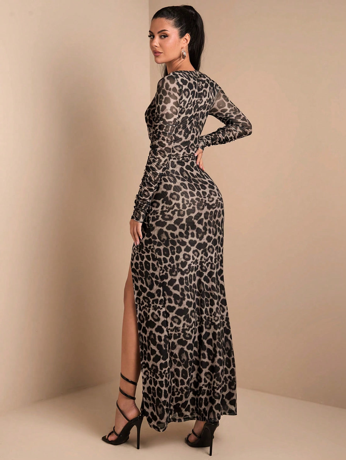 This leopard print dress is a fun and flirty choice for any occasion. Its unique asymmetric design adds an elegant touch to your look, perfect for cocktail parties, dates, and special occasions in the cooler months. Get ready to turn heads and feel confident in this stylish dress!