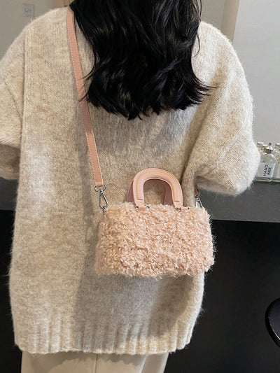 Cozy Chic: Vintage Box-Shaped Fluffy Woolen Handbag for Autumn & Winter