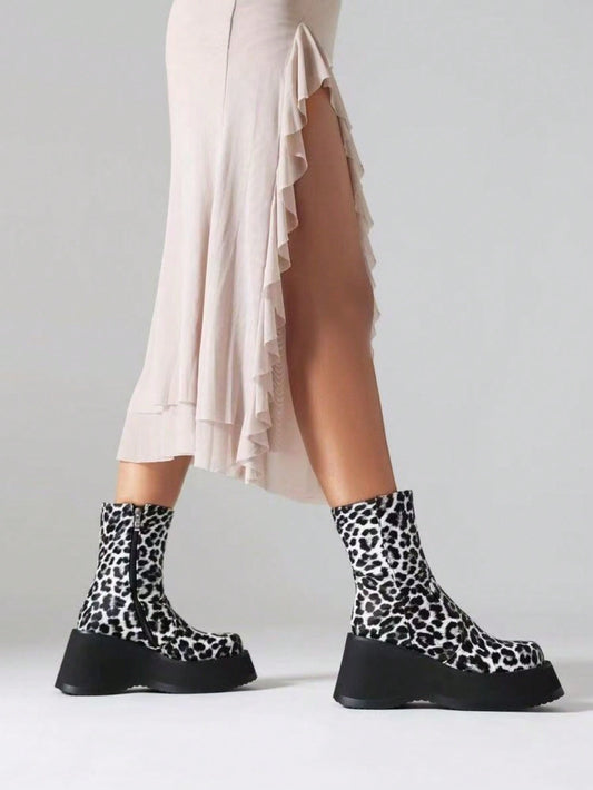 Chic Leopard Print Patchwork Ankle Boots with Thick Sole & Side Zipper – Elegant British Style