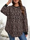 Cozy Chic: Plus Size Casual Minimalist Heart Print Sweatshirt for Autumn