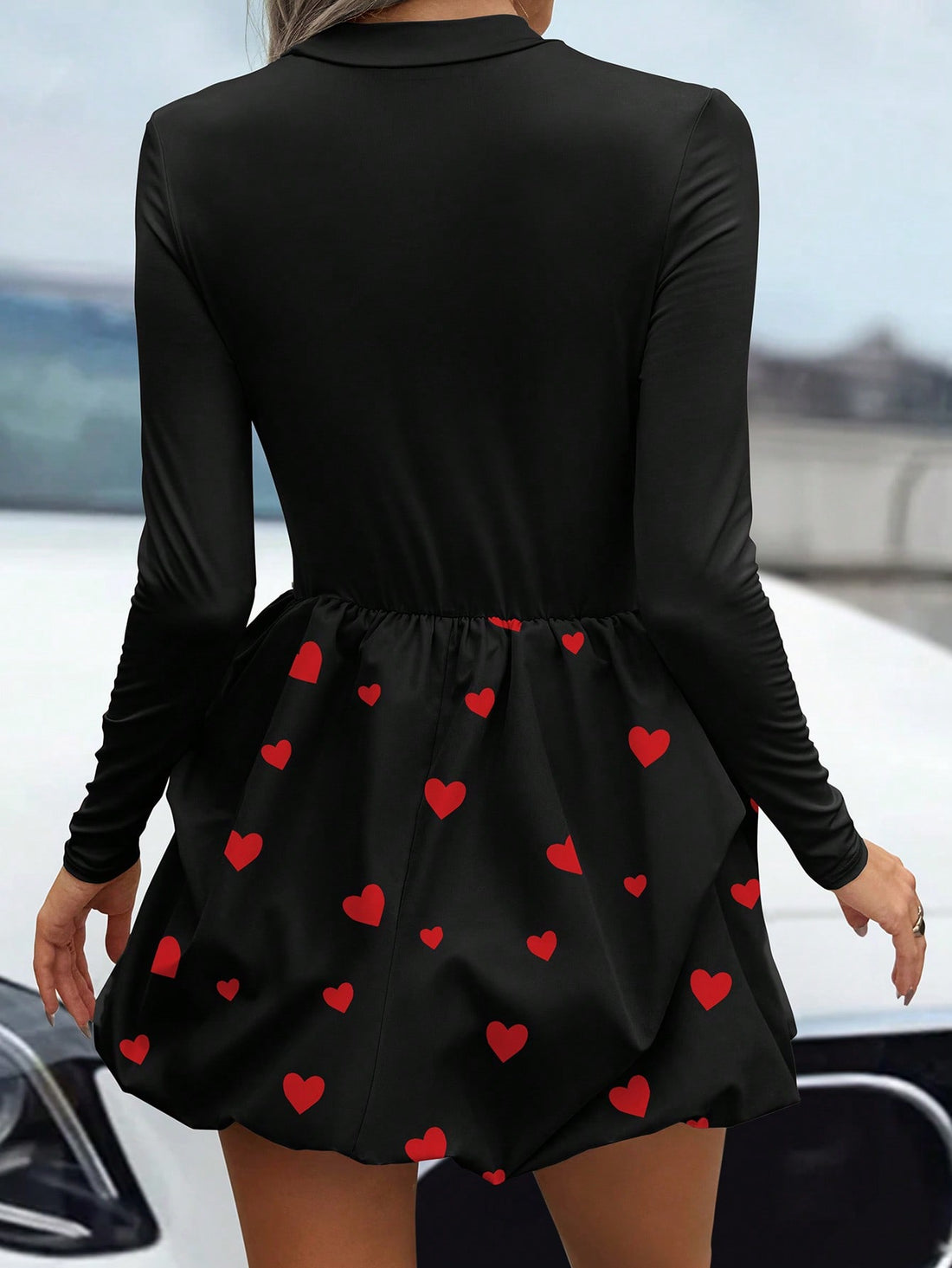 Chic Plus-Size Valentine’s Heart Floral Dress with Bud Hem