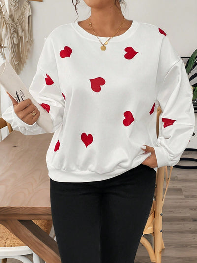 Cozy Heart Print Plus Size Sweatshirt for Women - Casual Autumn Style