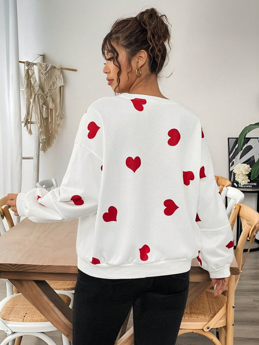 Cozy Heart Print Plus Size Sweatshirt for Women - Casual Autumn Style