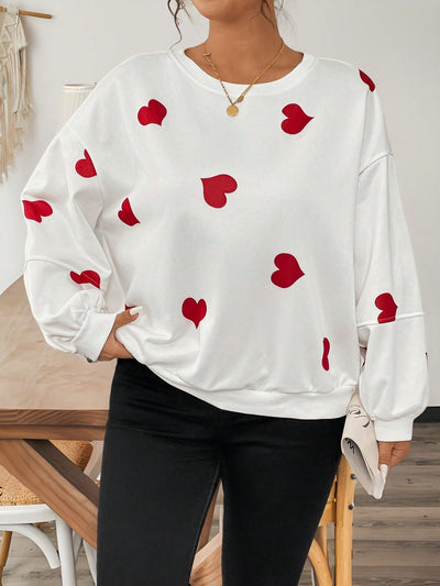 Cozy Heart Print Plus Size Sweatshirt for Women - Casual Autumn Style