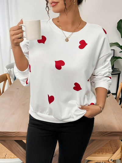 Cozy Heart Print Plus Size Sweatshirt for Women - Casual Autumn Style