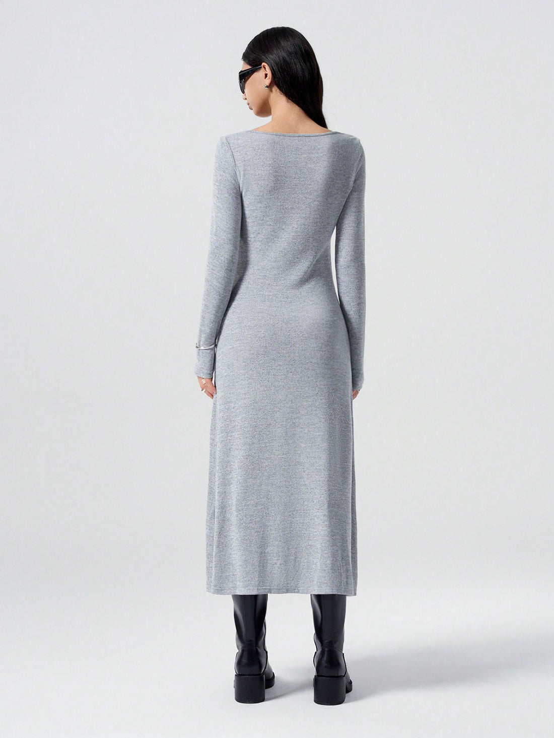 Step into autumn with this playful long sleeve dress featuring a charming square collar. Designed for casual comfort, it effortlessly blends cozy warmth with a stylish silhouette, making it your go-to piece for crisp days and relaxed outings. Embrace easy elegance and feel fabulous all season long!