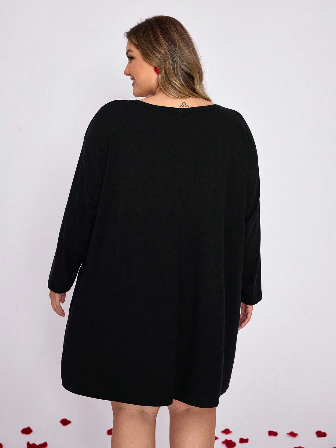 Fall in love with our Charming Red Bead Heart Shaped T-Shirt Dress! Featuring long sleeves and pockets, this dress is perfect for a casual Valentine's Day look. The unique bead detailing adds a touch of charm, making this dress a must-have for any fashionista. (Heart-eyes emoji)