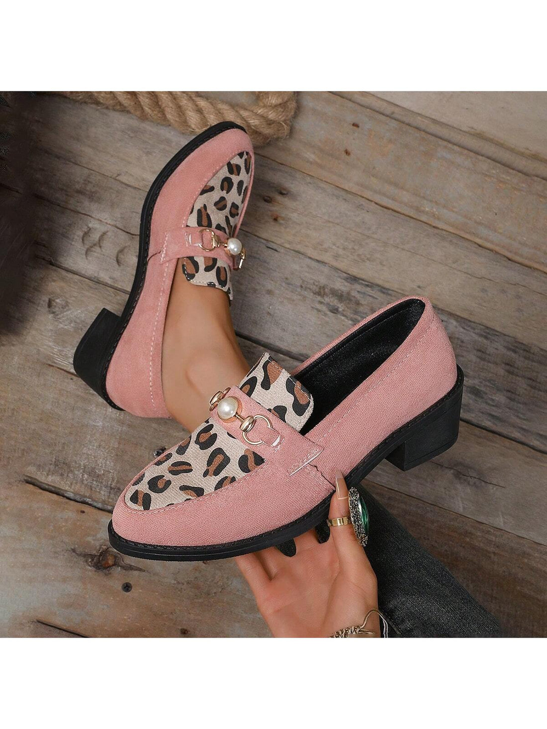 Elevate your workday style with our Chic Pearl-Embellished British Oxfords. The thick sole adds a touch of fashion and comfort, while the elegant pearl embellishments bring glamour to your professional look. Step into these shoes and bring a touch of British charm to your workplace. (British invasion for your feet!)