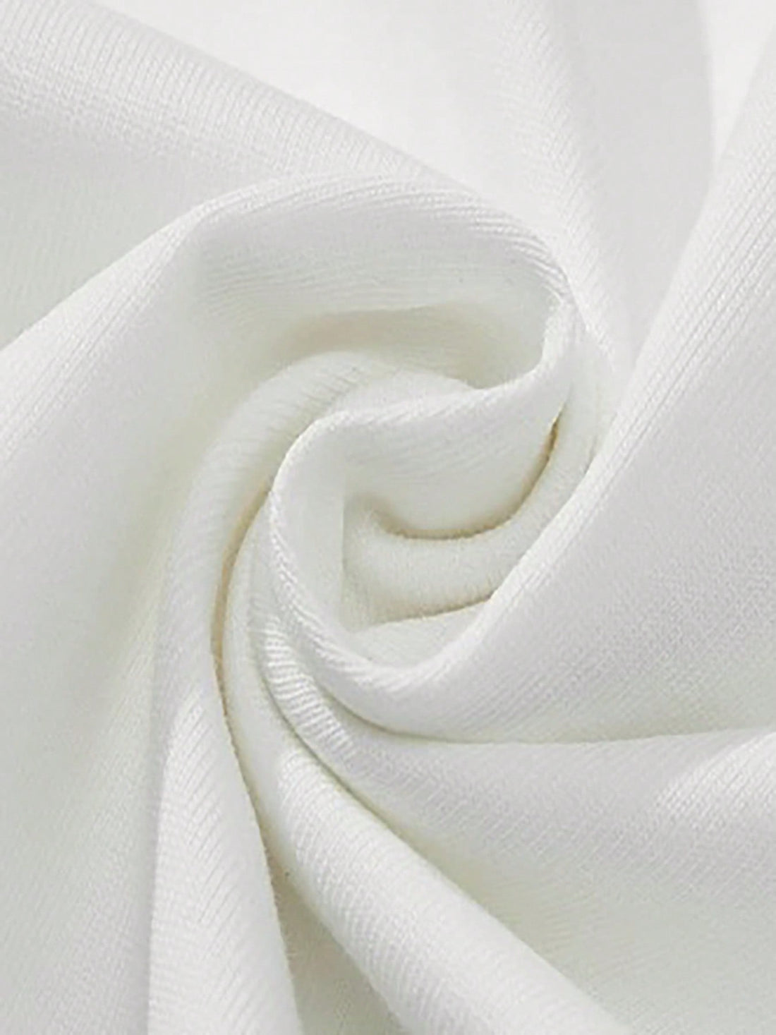 Relive the glory days of mixtapes with this nostalgic 90s cassette print tee! Made from comfy cotton, this playful retro t-shirt adds vintage flair to any casual outfit. Perfect for music lovers who appreciate the analog era, it's also an ideal gift that'll hit all the right notes this holiday season. Rock your throwback style with confidence!