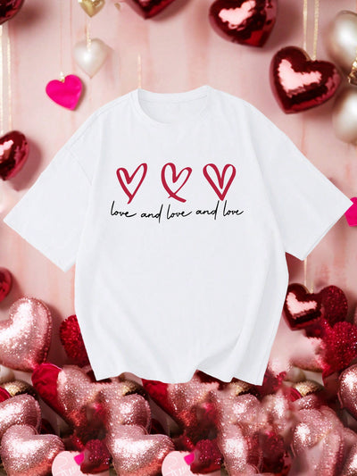 Love in Style: Manfinity Valentine's Day Couple T-Shirt - Heart Design for Him