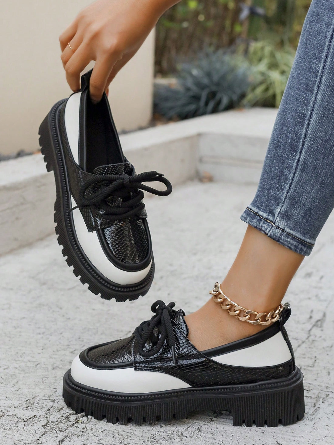 Step up your style game with these eye-catching platform loafers! Featuring a head-turning mirror finish and non-slip soles, these slip-ons are your new go-to shoes for every season. Strut confidently from brunch to shopping sprees while your feet stay comfy and your outfit stays fabulous. Who said practical can't be pretty?