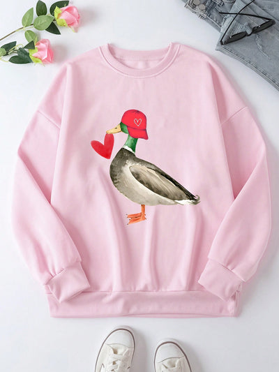 Cozy Heart Duck Graphic Sweatshirt - Loose Fit for Autumn & Winter