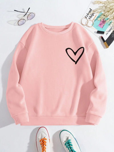 Chic Plus Size Heart Graphic Sweatshirt with English Letter Print