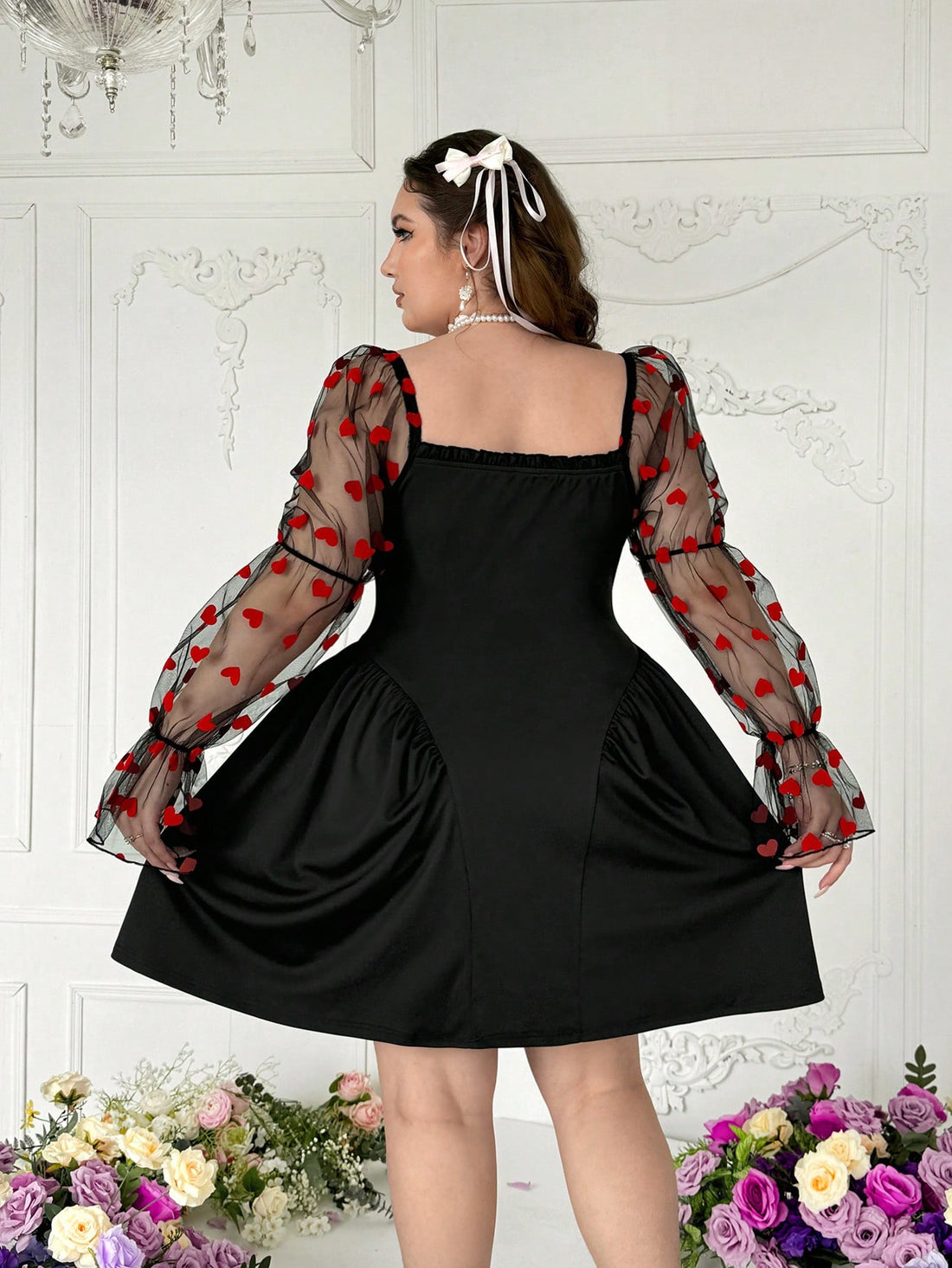 Get ready to charm your way through any occasion with this stunning heart bow sleeve dress. With its playful front decoration and flattering plus size fit, this dress will make you stand out in the best way possible. Perfect for a date, a party, or just feeling fabulous!
