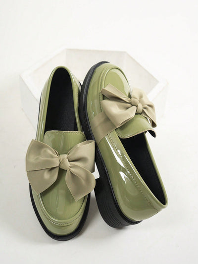 Chic Green Bow-Accent Pointed Toe Loafers for Effortless Style and Comfort