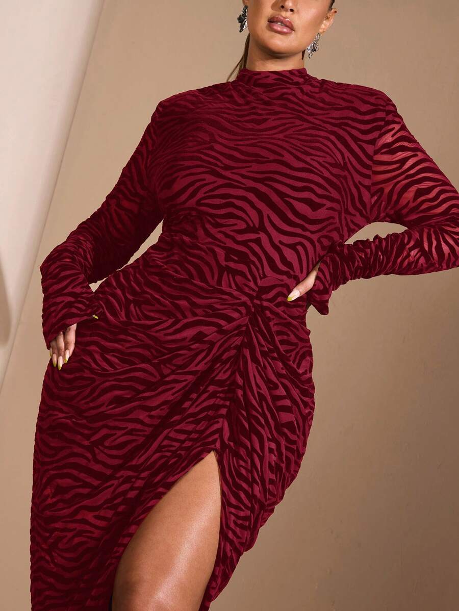 https://img.ltwebstatic.com/images3_pi/2024/12/06/09/1733480967dbd69f20cf4999c01e77e045f11ac0ee_thumbnail_900x.webp