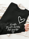 Chic Plus Size Heart Graphic Sweatshirt with English Letter Print