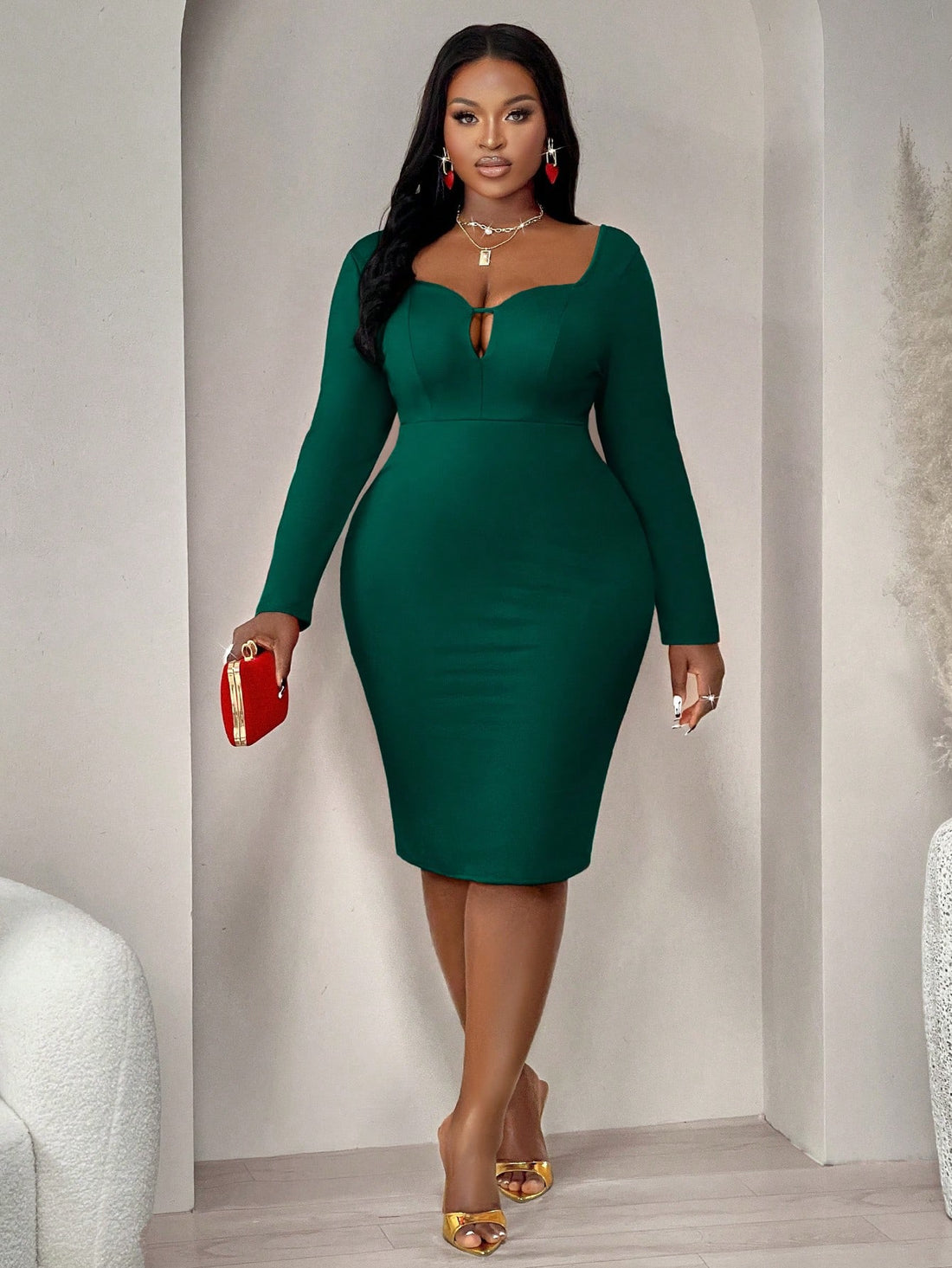 Introducing our Chic Plus-Size Sweetheart Collar Bodycon Dress with Bowknot Back. This dress is perfect for parties and date nights, making you stand out in the crowd. With its sleek design and sophisticated bowknot back, you'll be the talk of the town. Get ready to make a statement!