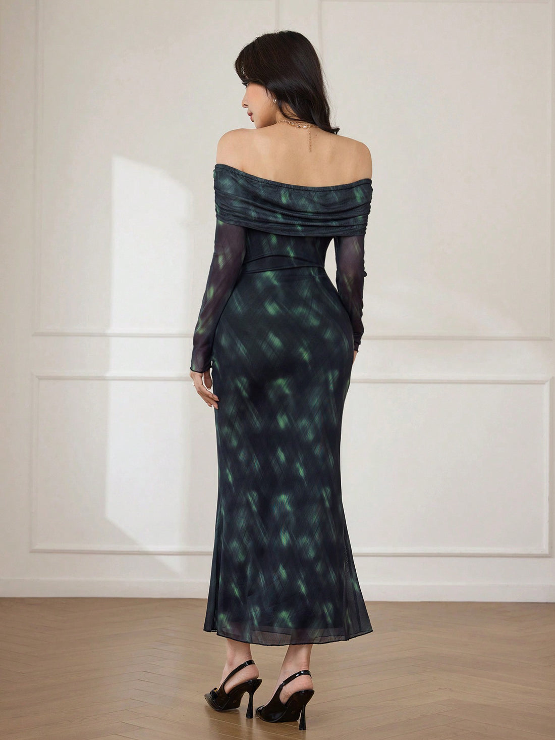 Get ready to turn heads in this elegant and playful Floral Print Off-Shoulder Long Sleeve Mesh Dress for Women. Perfect for any evening occasion, this dress features a unique and eye-catching floral design that will make you stand out. Its off-shoulder neckline and long sleeves add an extra touch of sophistication. Get ready to bloom in style!