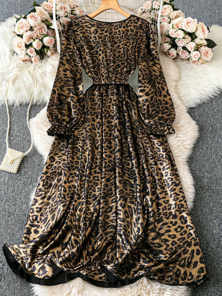 Turn heads with this Elegant Plus Size Leopard Print Long Sleeve Dress, designed to celebrate your curves with a fierce and fabulous flair. The playful leopard print adds a wild touch, while the long sleeves keep it chic and cozy. Perfect for any occasion where you want to feel confident, comfortable, and utterly stylish. Embrace your inner fashionista and let this dress do the talking!