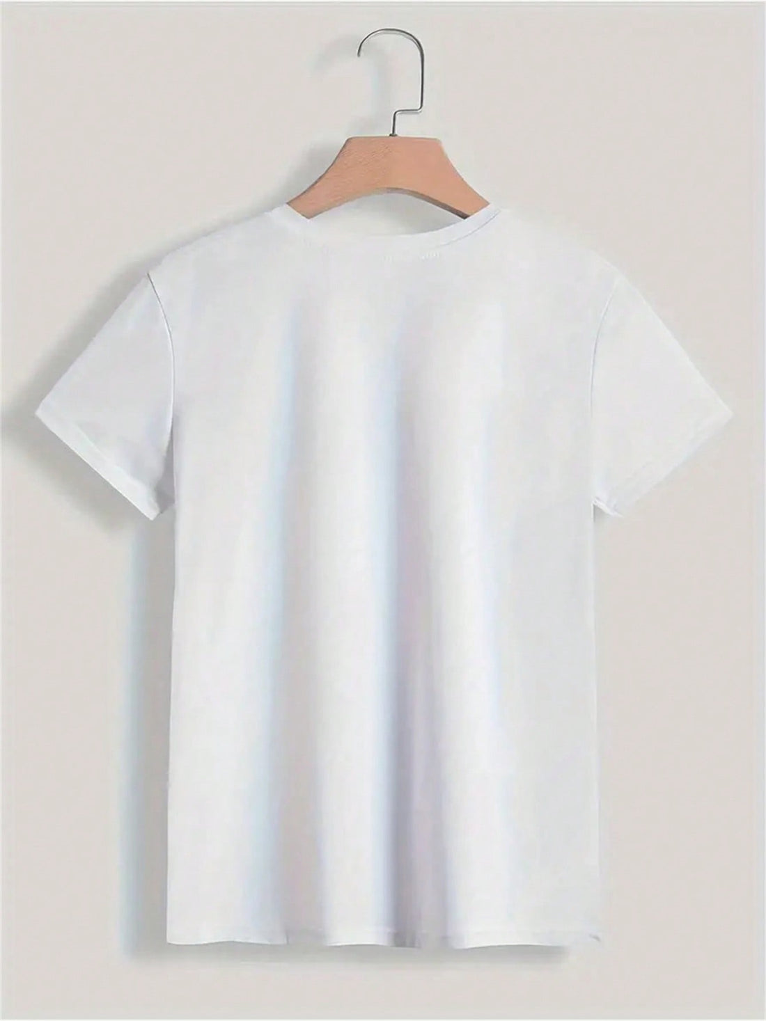 Celebrate Independence Day in style with this playful cotton T-shirt featuring a vibrant American flag and a fun palm tree design. Perfect for Fourth of July festivities, it combines patriotic spirit with a relaxed, beachy vibe. Made from soft, breathable cotton, it keeps you comfortable while showing off your festive flair. Whether you're at a barbecue, parade, or fireworks show, this tee adds a cheerful touch to your holiday wardrobe.