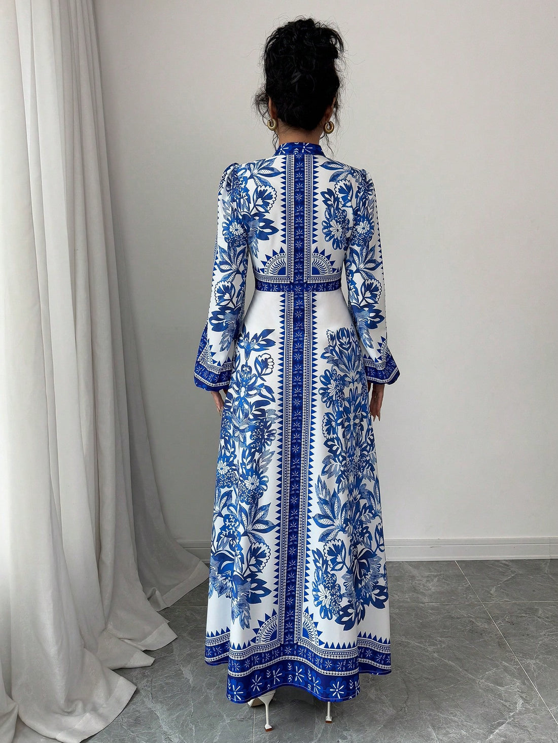 Spruce up your wardrobe with our Elegant Floral V-Neck Midi Dress! This chic dress features delicate buttons and a flattering v-neck, perfect for any occasion. Stay stylish and comfortable with this floral dress that will have you feeling confident all day long.