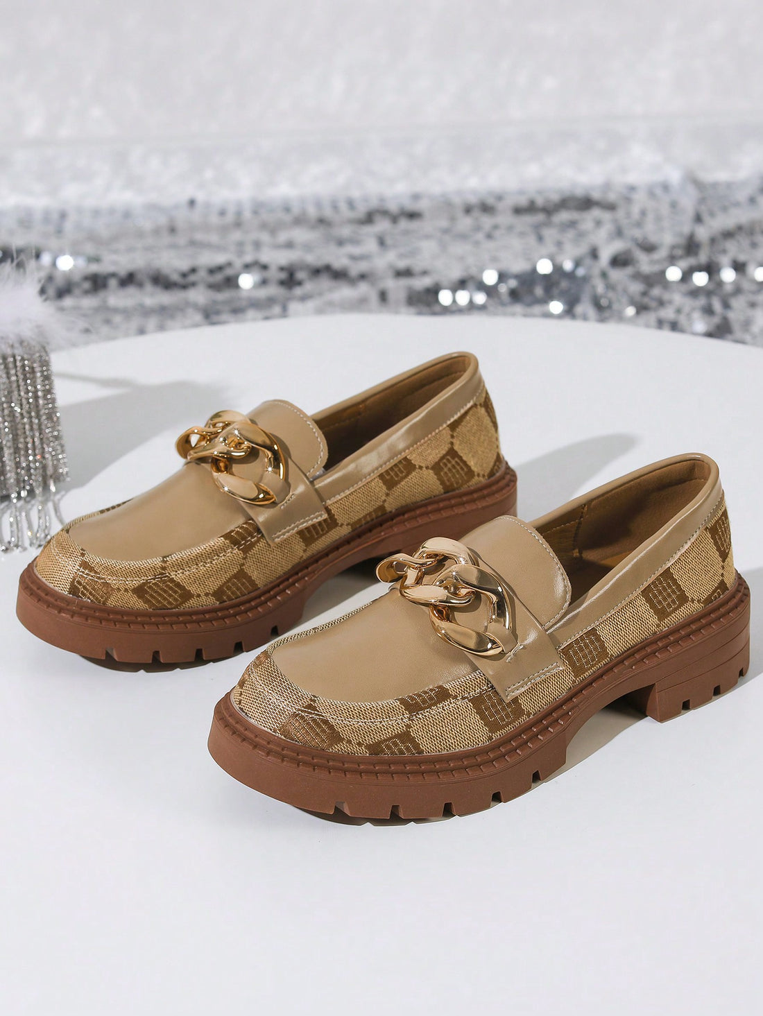 Step out in style with these Retro Leather & Suede Platform Loafers! Featuring a chunky thick bottom and a shiny metal buckle, they add a fun, bold twist to any outfit. Perfect for women who love mixing vintage vibes with modern flair, these loafers bring comfort and confidence to every step. Whether you're heading out for brunch or dancing the night away, these shoes are your new go-to for playful, standout fashion.