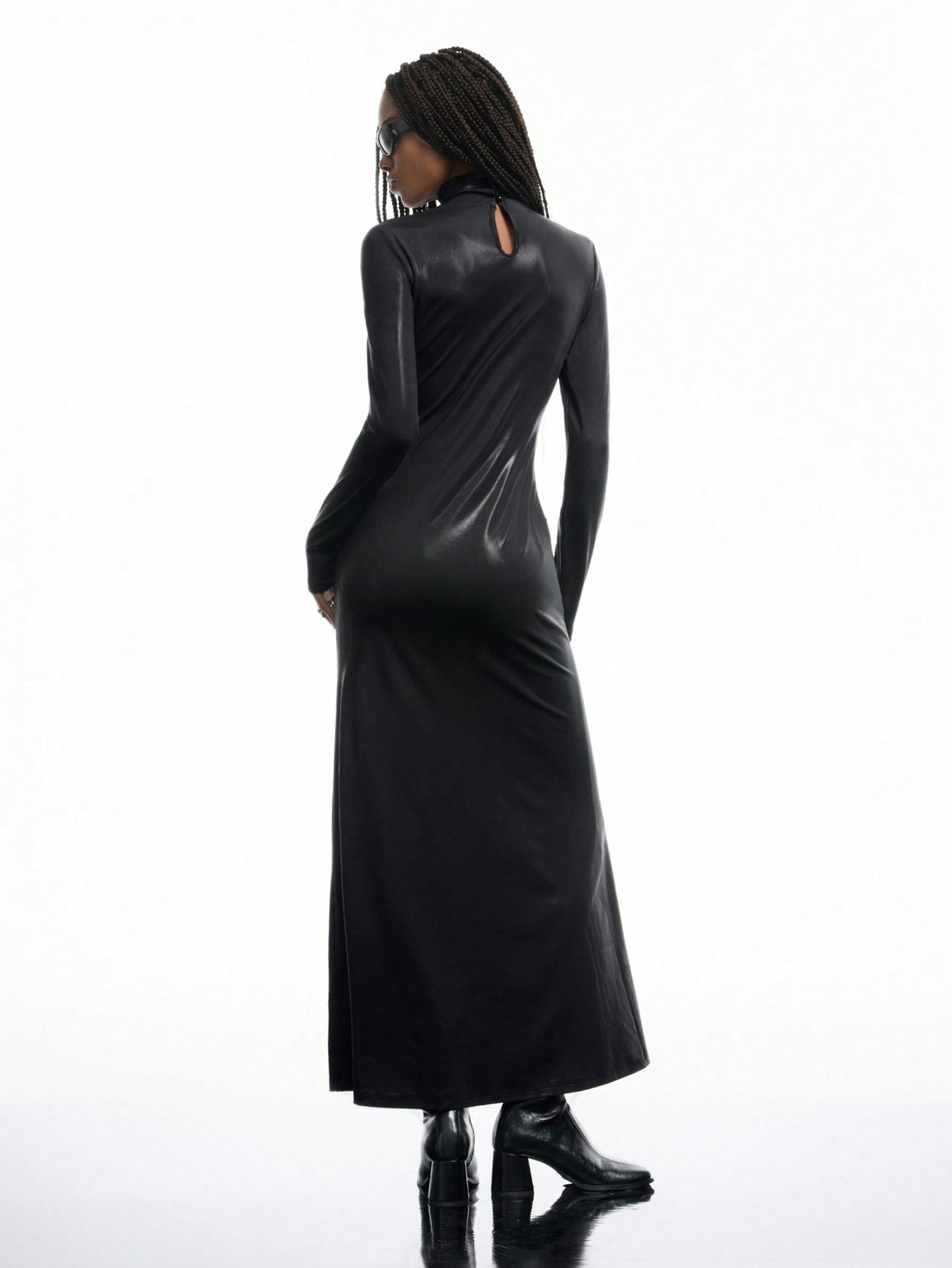 Turn heads with this Chic Solid Color Turtleneck Long Sleeve PU Leather Fitted Dress for Women. Sleek and snug, it hugs your curves while the turtleneck adds a dash of mystery. Perfect for nights out or stylish days in, this dress blends edgy leather vibes with a playful twist. Step out confidently and let your style do the talking!