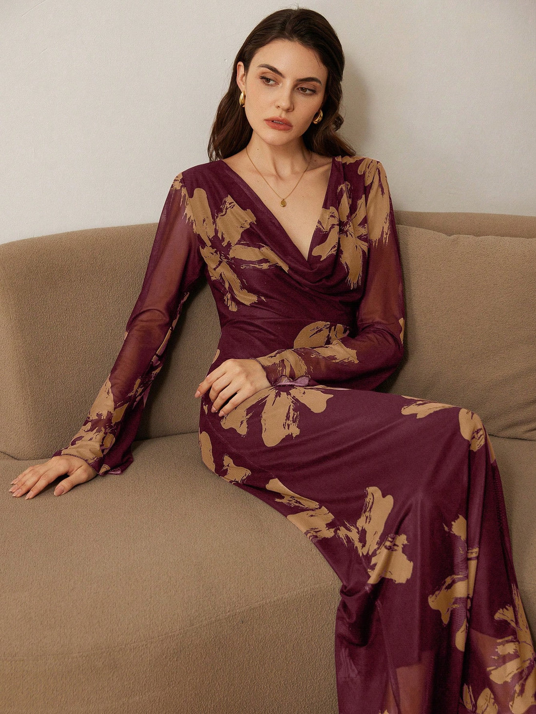 Embrace your romantic side with our Chic Vintage Floral Long Sleeve Dress. Perfect for autumn, the elegant floral print adds a touch of charm to your wardrobe. With long sleeves for cooler weather, this dress easily transitions from day to night. Fall in love with your new go-to dress!