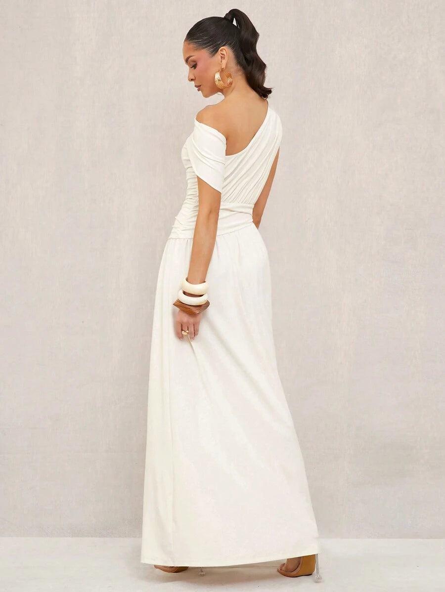 Turn heads and steal the spotlight with this Elegant High-End Women's Wedding Ceremony Dress. Designed to make every bride and guest feel effortlessly glamorous, its luxurious fabric and flattering silhouette promise comfort and style all day long. Whether you’re saying “I do” or celebrating love, this dress is your go-to for unforgettable moments with a touch of playful sophistication.
