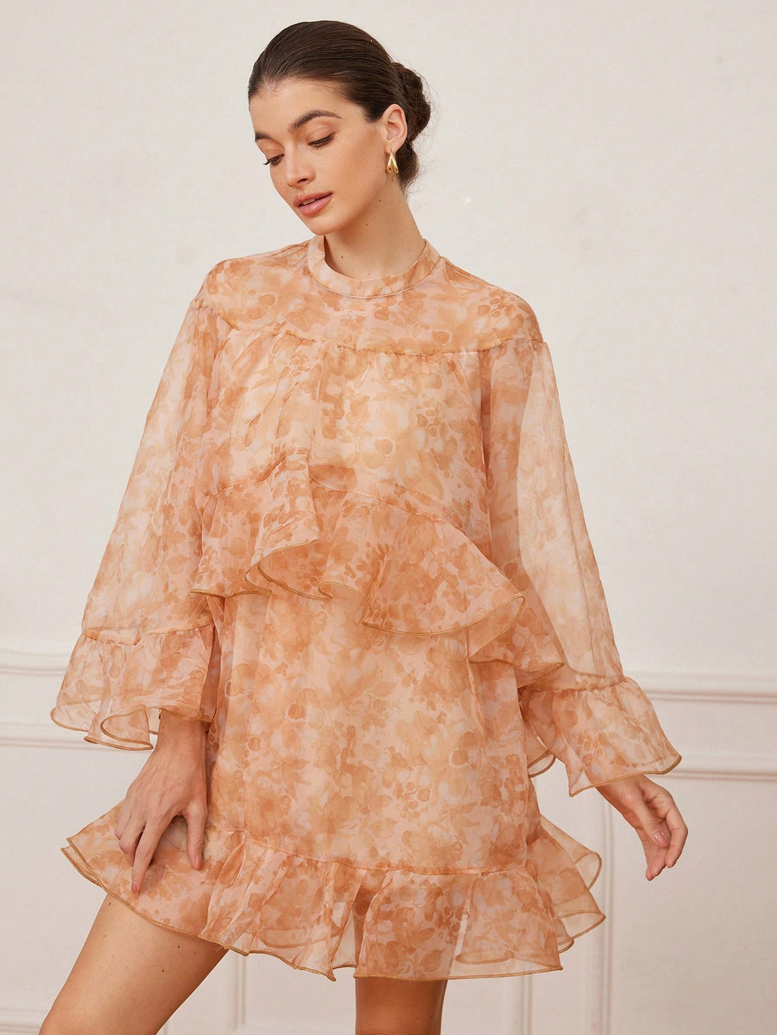 Indulge in romance with our Elegant Romantic Floral Organza Short Dress. Featuring a layered ruffle hem and long sleeves, this high-end Valentine's Day dress exudes elegance and charm. Perfect for a special date night, this dress will make you feel like a love goddess.