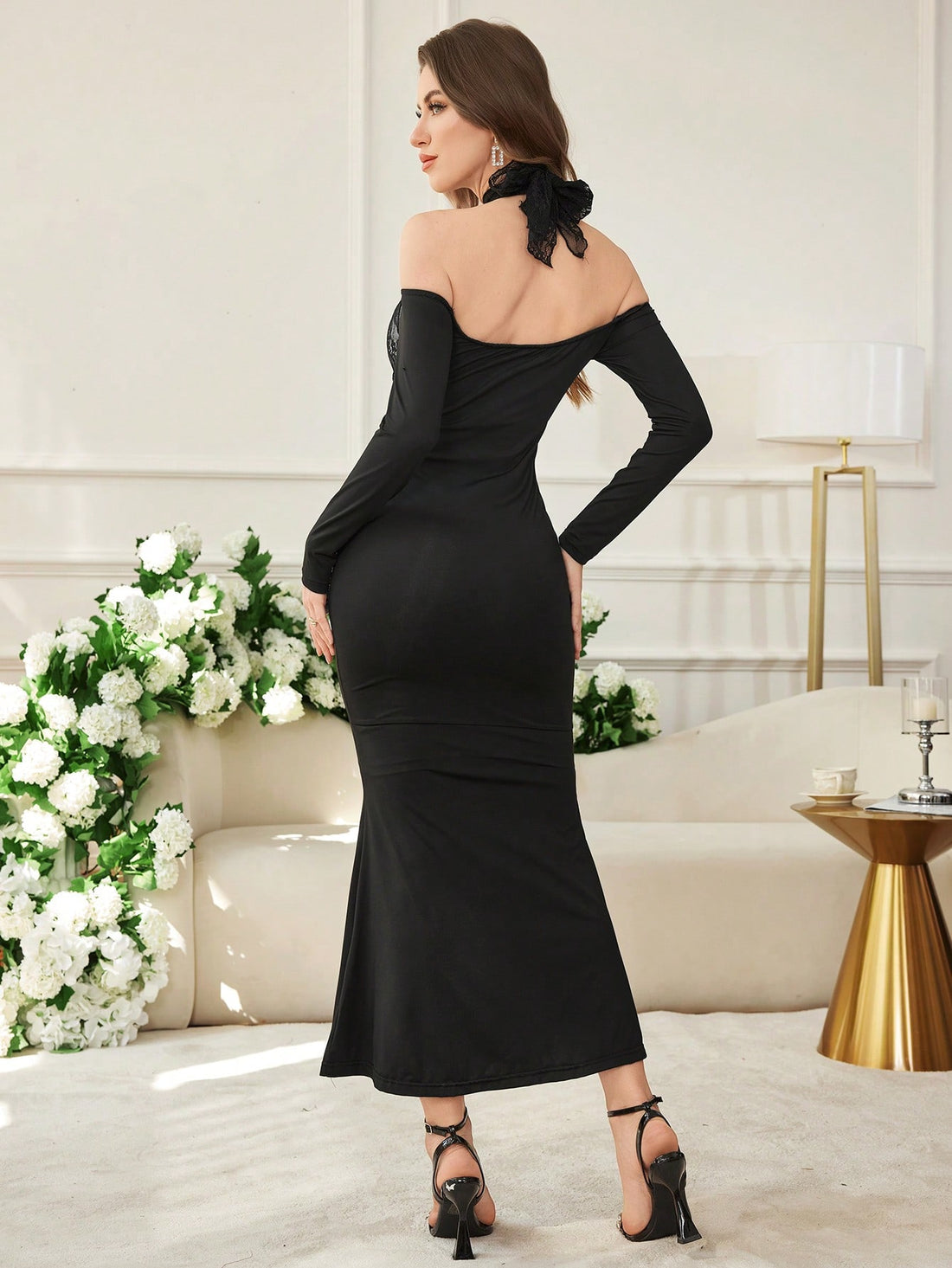 Be the belle of the ball in our elegant mermaid dress! With intricate lace patchwork and a flattering bodycon fit, this is the perfect choice for chic occasions. Embrace your inner mermaid and stand out with this stunning dress.