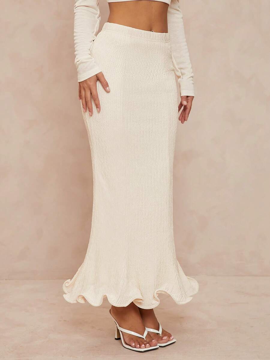 Step into the spotlight with this elegant high-end lace skirt, perfect for weddings, lively parties, and spring festivals. Its delicate lace details add a touch of romance, while the flattering fit lets you dance the night away in style. Whether you're twirling under the sun or celebrating under the stars, this skirt brings effortless charm to every occasion. Embrace the playful spirit of spring with a look that’s both sophisticated and fun!