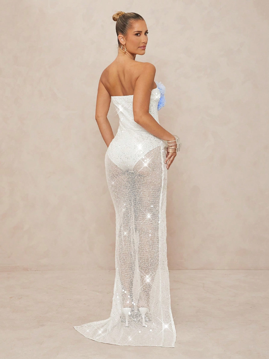 Embrace effortless charm with this Bohemian-style long summer dress, perfect for beach days, weddings, and spring celebrations. Its flowing silhouette moves with you, while lightweight fabric keeps you cool and comfortable. Whether you’re dancing barefoot in the sand or twirling at a garden party, this dress adds a playful touch to every sunny occasion.