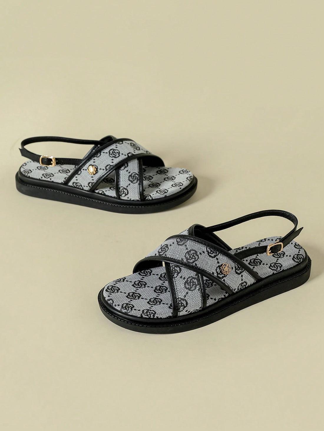 Add a touch of whimsy to your summer wardrobe with our Bohemian Chic sandals. Featuring a retro floral print and thick sole for added comfort, these buckle strap sandals are perfect for summer fun. Enjoy a playful and stylish look with every step!