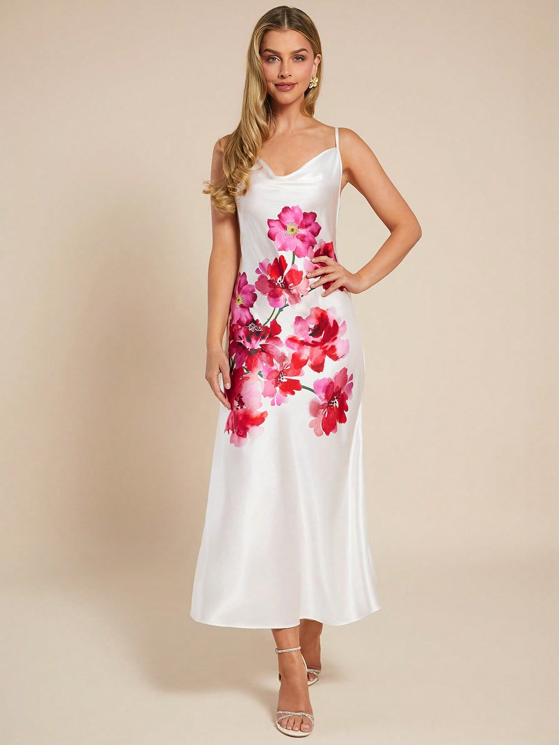 Flaunt your style with our Elegant Summer Swing Neck Floral Dress, perfect for any occasion. Its versatile design and stylish floral print make it a must-have for any fashion-forward woman. Show off your elegant side in this playful and chic dress!