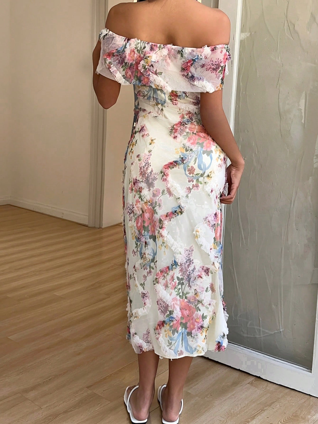 Be the center of attention with our Elegant Off-Shoulder Floral Mesh Dress! Perfect for any occasion, this dress features a stunning off-shoulder design and delicate floral mesh detailing. Upgrade your wardrobe with this versatile and stylish piece!