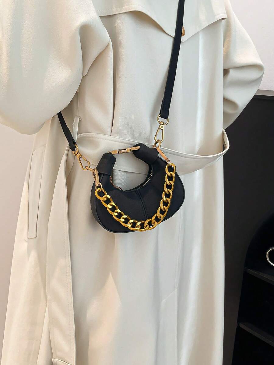 Elevate your everyday look with this chic and versatile shoulder bag designed just for women on the go. Its perfect size fits all your essentials without the bulk, making it the ultimate casual handbag for effortless style. Whether you're running errands or meeting friends, this bag adds a playful touch of elegance and keeps you ready for anything the day brings.