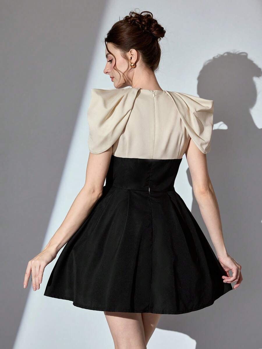 Elevate your spring and summer occasions with this sophisticated V-neck party dress, designed for the modern woman who appreciates understated elegance. The minimalist silhouette flatters all figures while the flowing fabric ensures comfort throughout the day. Perfect for weddings, garden parties, and upscale events, this versatile piece transitions seamlessly from daytime gatherings to evening celebrations. The refined V-neckline adds a touch of refinement without compromising on wearability. An essential 