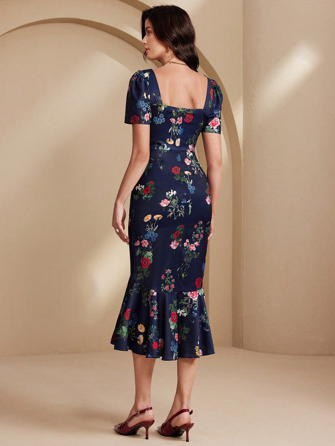 Get ready to make a statement in our Elegant Floral Allover Print Ruffle Hem Mermaid Bodycon Dress. Perfect for any occasion, this dress hugs your curves while the mermaid hem adds a touch of sophistication. With a playful floral print, you'll be sure to turn heads wherever you go!