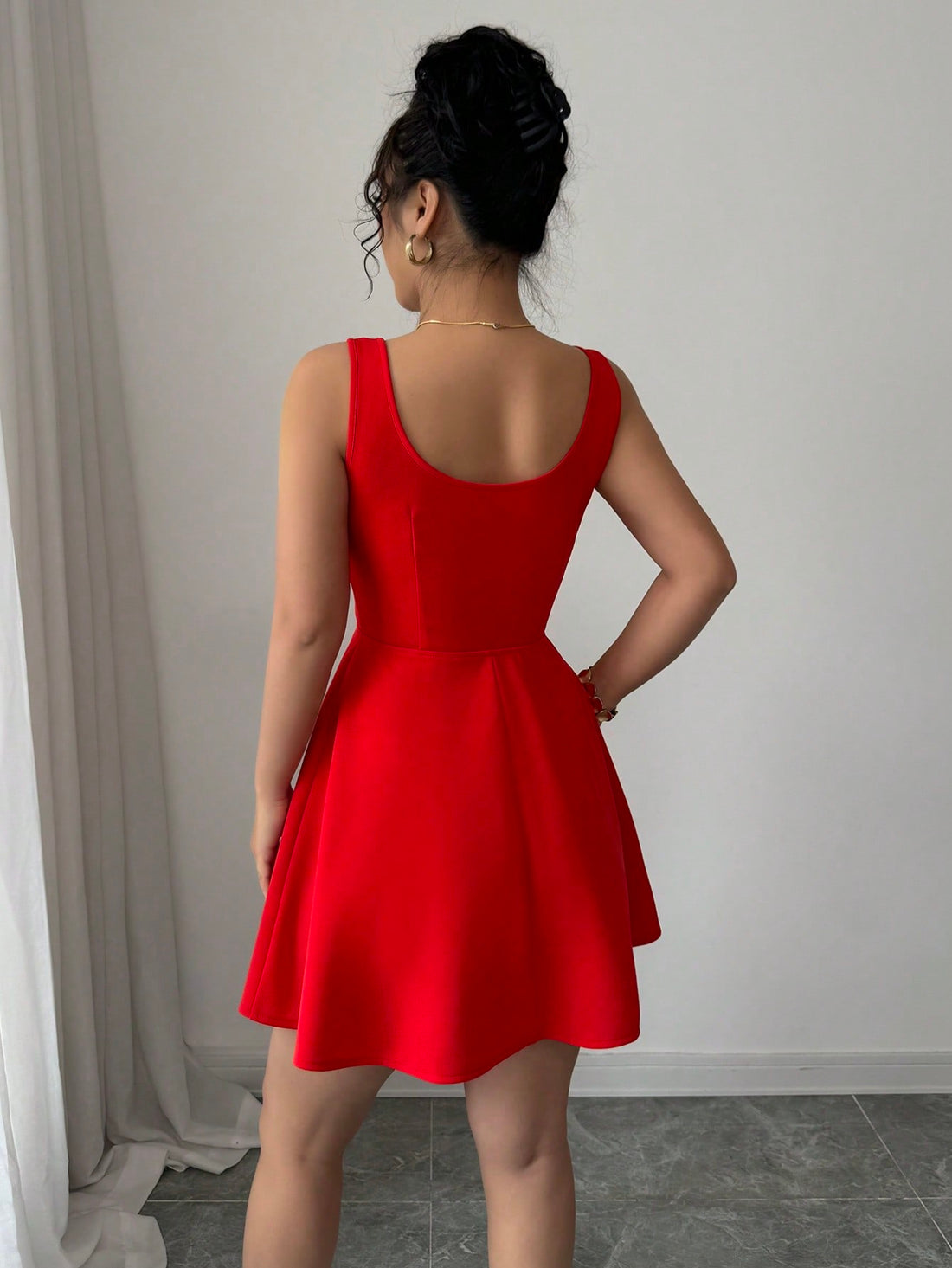 Turn heads this season in our vibrant red A-line dress—the perfect blend of timeless elegance and modern flair. The flattering square neckline frames your shoulders beautifully, while the charming bowknot detail adds a playful touch that's impossible to ignore. Designed for effortless style, this dress transitions seamlessly from brunch dates to evening adventures. The flowing A-line silhouette flatters every figure, making you feel confident and fabulous all day long. Whether you're dressing up or keeping 
