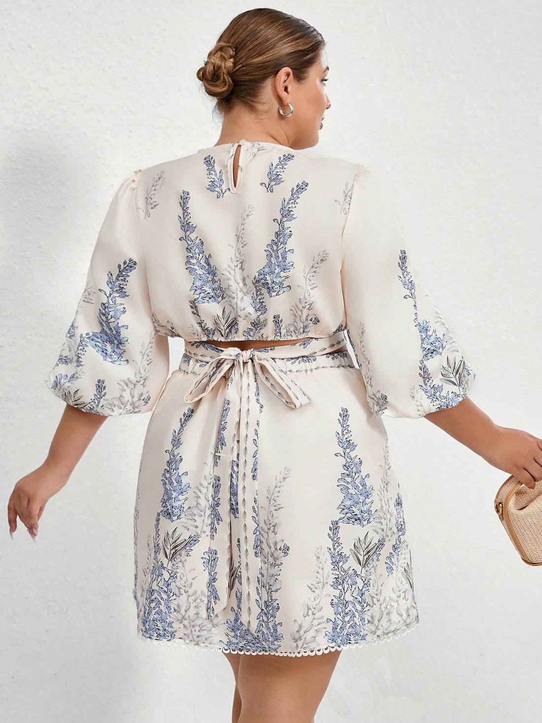 Celebrate your curves in the Plus Size Bloom & Define Dress! Featuring a vibrant floral print, a flattering V-neck, and breezy short sleeves, this dress cinches at the waist to highlight your beautiful shape. Perfect for sunny days or garden parties, it’s your go-to for effortless style with a playful twist.