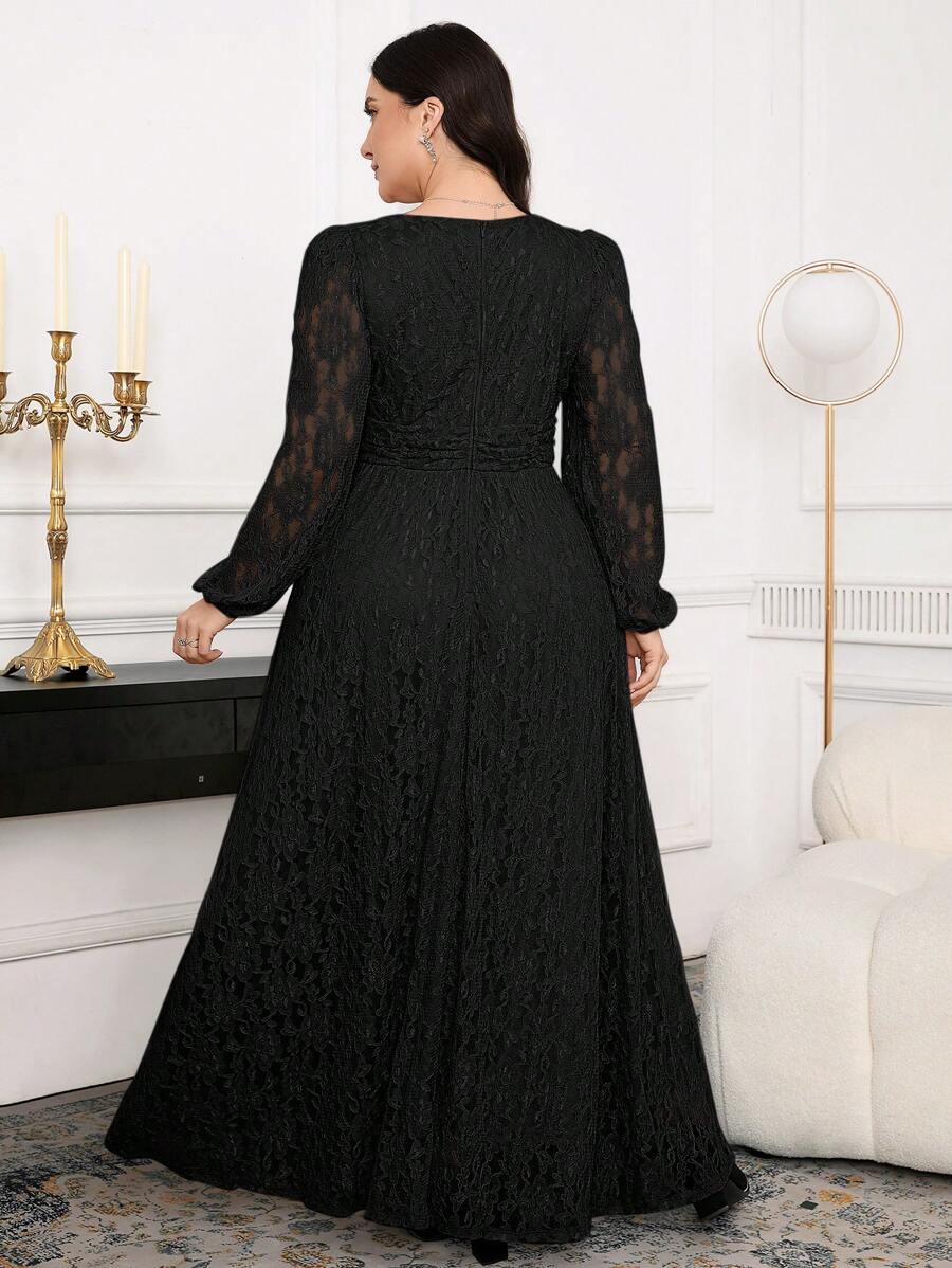 Step into charm with this Elegant Plus Size Lantern Sleeve Dress, featuring whimsical lantern sleeves and a flirty heart-shaped collar. The contrast lace adds a sweet touch of sophistication, perfect for sunny brunches or evening strolls. Its playful design embraces curves while keeping you comfortable and confident wherever you go.