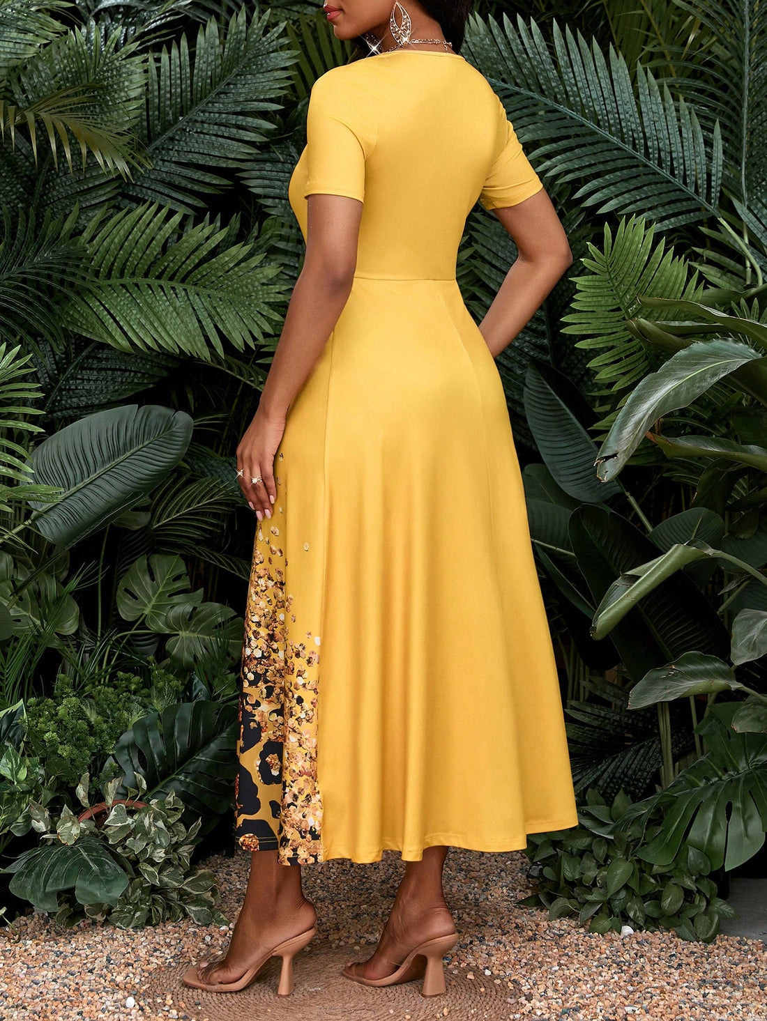 This dress screams vacation vibes with its chic floral print and v-neck design. Perfect for your summer getaway or Easter brunch, this dress is both stylish and comfortable. Bring on the sunshine and good times with this must-have outfit!