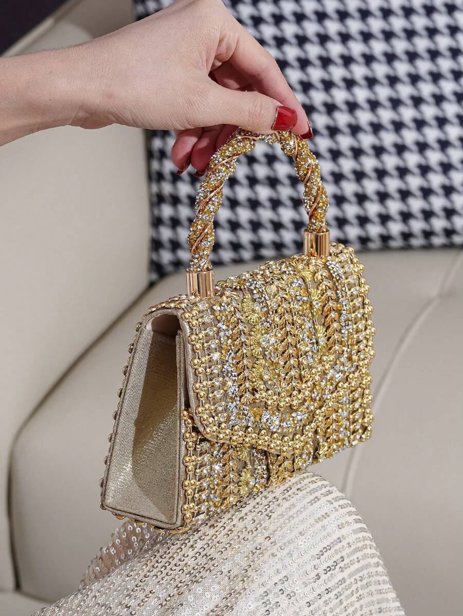 Shine bright wherever you go with this Elegant Sparkling Crystal Evening Handbag. Its dazzling crystal design adds a touch of glamour, perfect for turning heads at parties, weddings, or any special occasion. Compact yet spacious, it keeps your essentials close while elevating your style effortlessly. Ready to steal the spotlight? This sparkling purse is your new best friend for unforgettable nights!