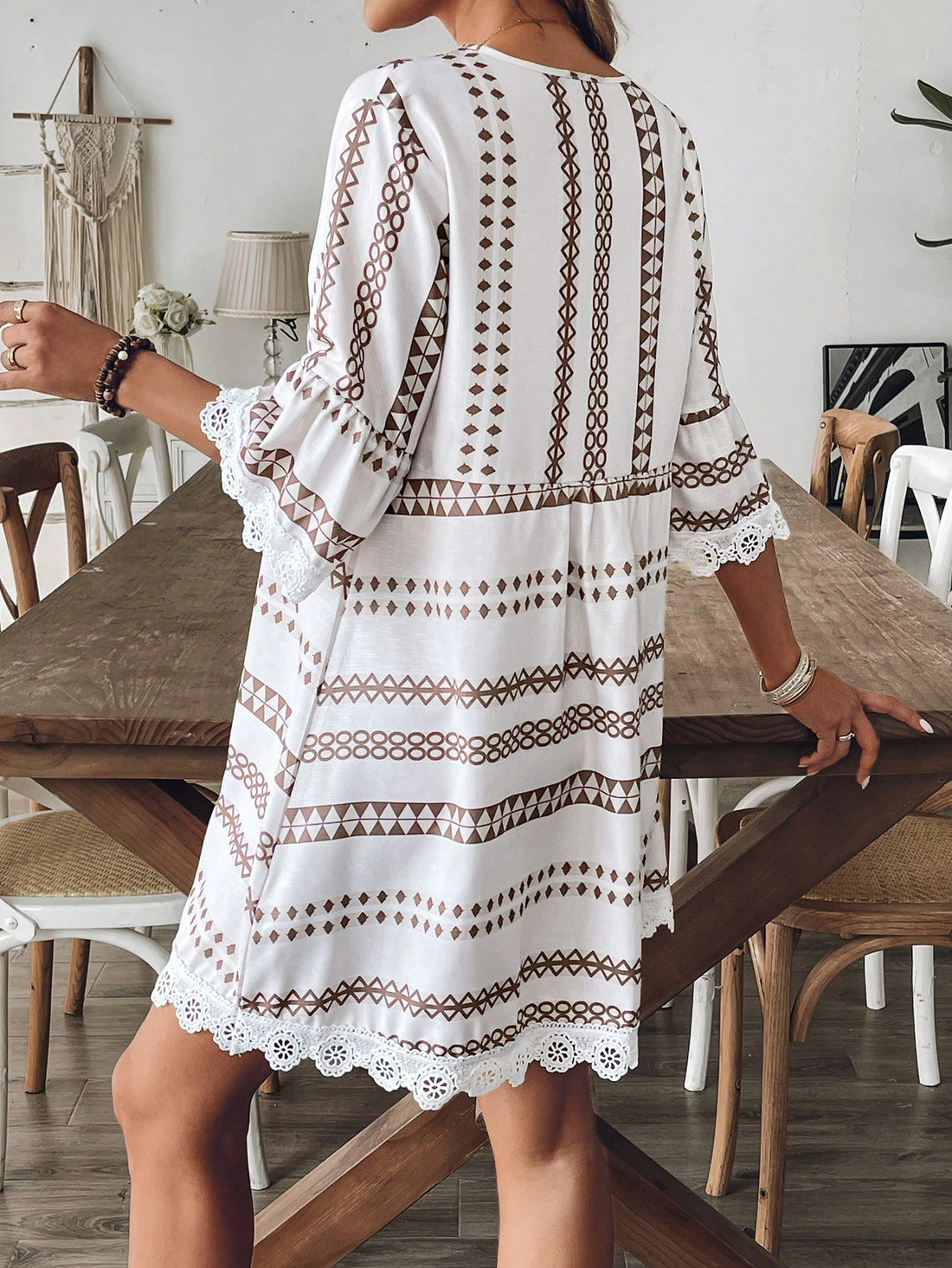 Step out in style with this playful khaki striped V-neck dress! Its long sleeves and flattering fit make it perfect for casual vacations or lively parties. Lightweight and breezy, it keeps you comfortable while turning heads wherever you go. Embrace effortless elegance with a fun twist!