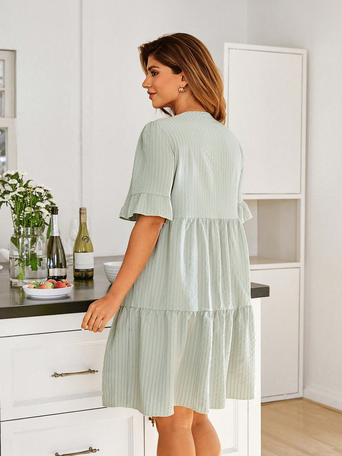 This playful plus size dress is your new spring and summer fave. Featuring a flirty ruffle hem that moves with you and a handy drawstring tie for a perfect fit, it’s comfy and cute all day long. Whether you’re out for brunch or a breeze-filled walk, this casual dress keeps things light and fun. Embrace effortless style made just for you!